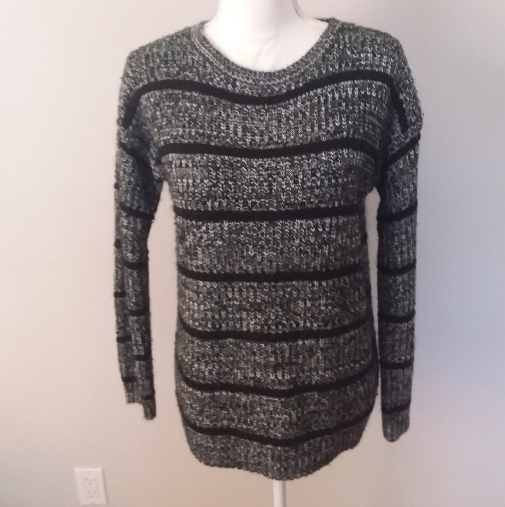 Forever 21 Black and Grey Bulkie Knit Stripe Sweater